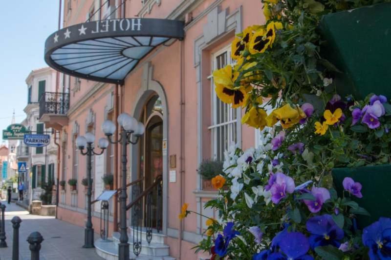 Albergo Belsoggiorno Сан Ремо Екстериор снимка